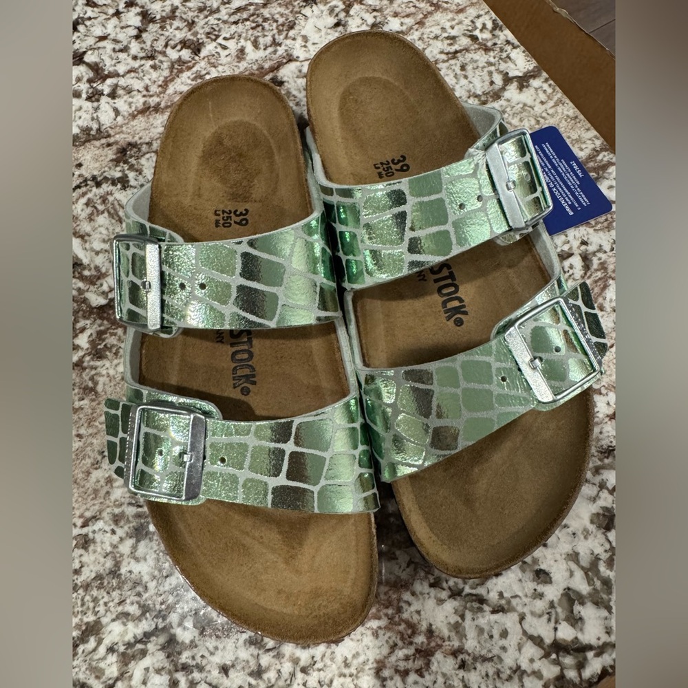 Birkenstock Sandals 💚 - Picture 5 of 11